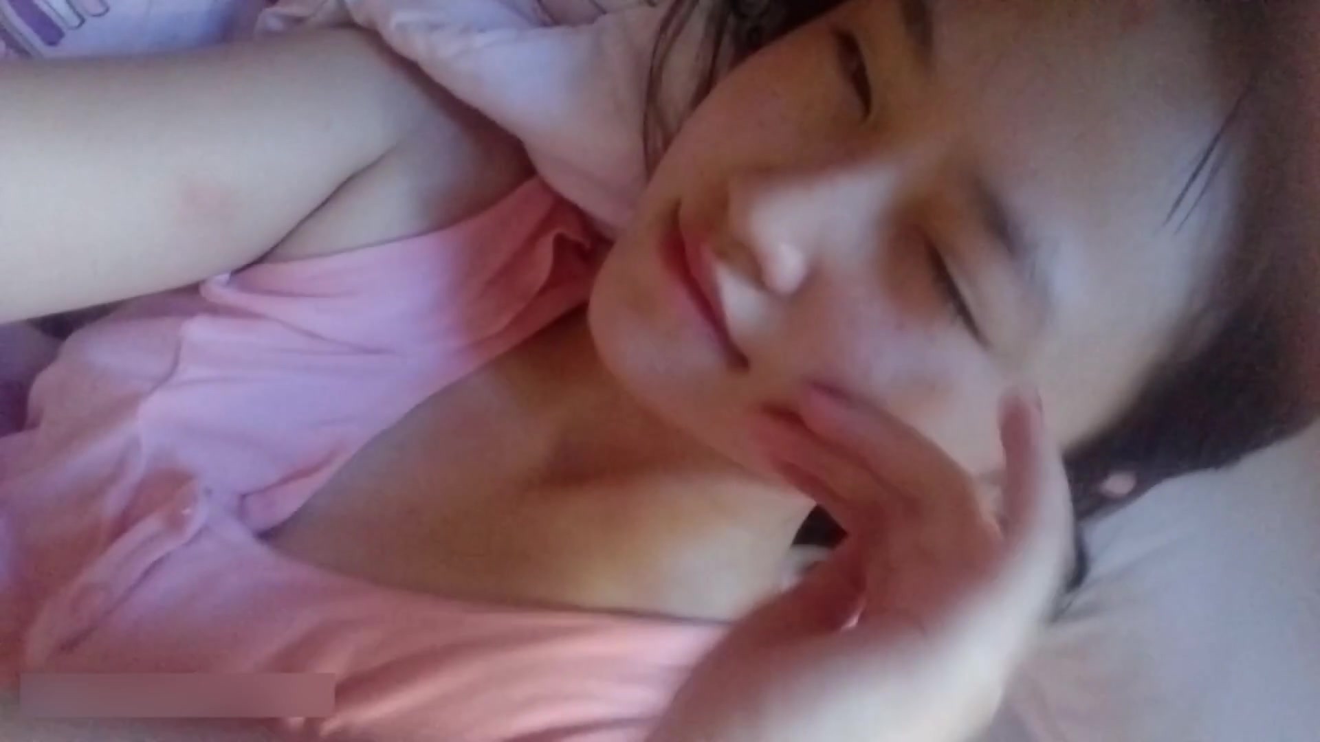 This video is a private video uploaded by jiujiuuk. 